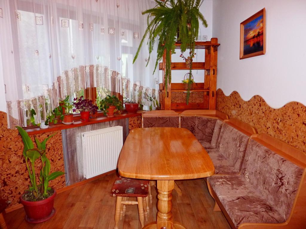 Sadyba Bilya Richky Yaremche Exterior photo