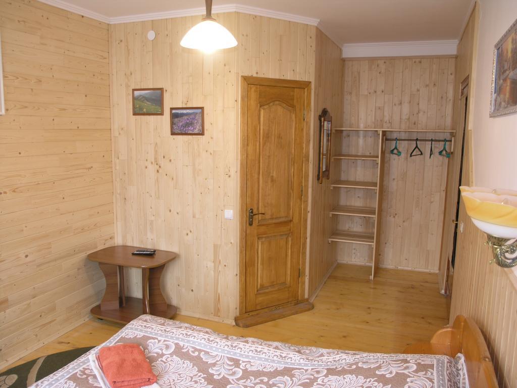 Sadyba Bilya Richky Yaremche Exterior photo